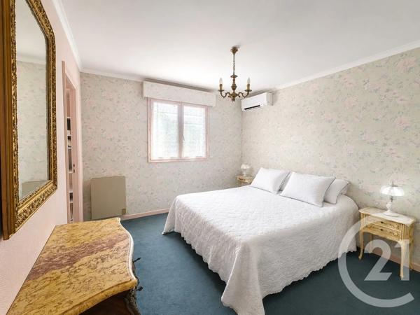 Maison à vendre  4 pièces - 115 m 2   LA MOLE  - 83