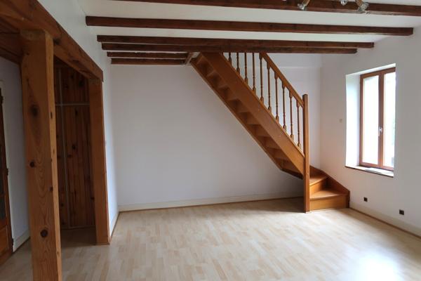 Appartement 4 pièces avec jardin, garage et cave