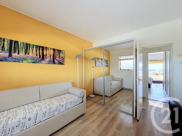 Appartement T3 à vendre  3 pièces - 65 m 2   VILLENEUVE LOUBET  - 06