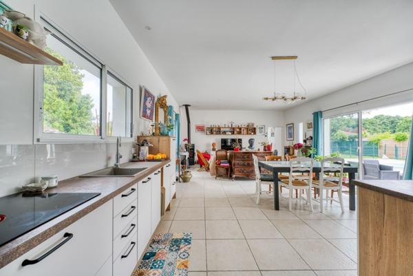 Maison contemporaine proche école et centre de Royan