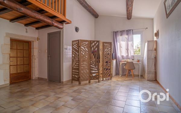Maison à vendre    6 pièces •  Redessan