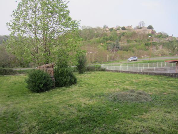 Saint-Lizier (09190) Belle maison familiale.