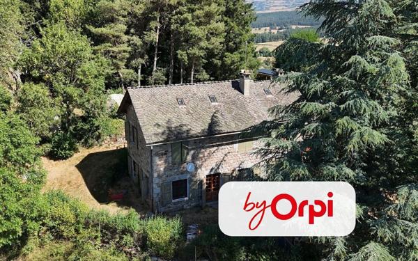 Maison à vendre    5 pièces •  Le Malzieu-Ville