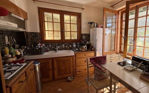 Maison à vendre    5 pièces •  Le Malzieu-Ville