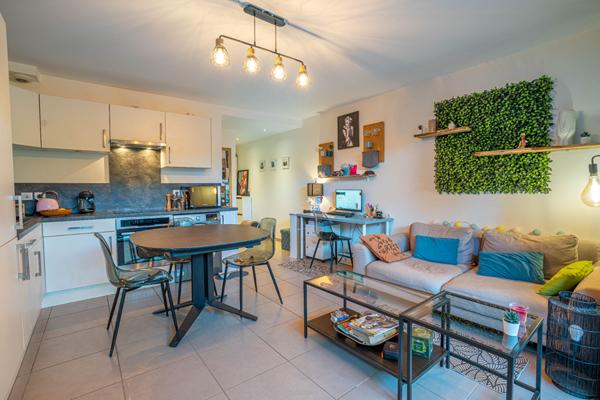 Appartement à vendre Poisy 2 pièces - 38.21 m2 - Cave et place de parking privative