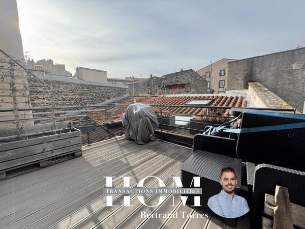Immeuble / Maison de 125m² avec terrasse et garage AUBIERE