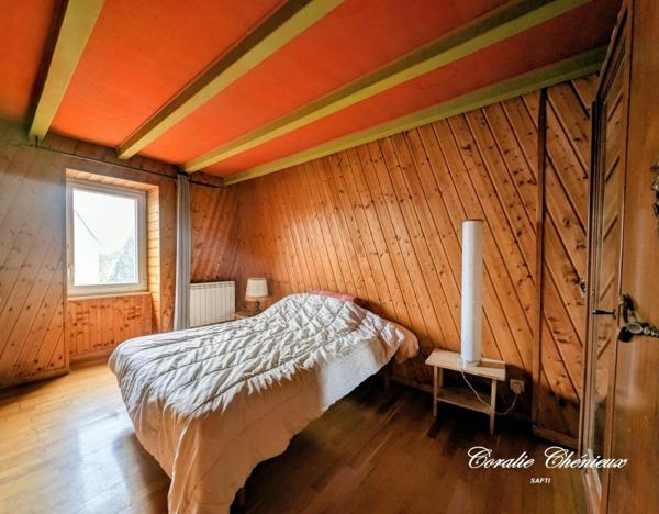 Belle maison lumineuse et chaleureuse