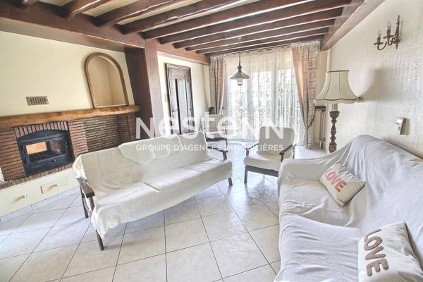 LIMITE ST FONS: # MAISON INDIVIDUELLE# 3 GARAGES# PISCINE OLYMPIQUE#RARE