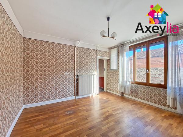 La Pacaudière (42310) A VENDRE - MAISON AVEC GARAGE ET ATELIER - LA PACAUDIERE