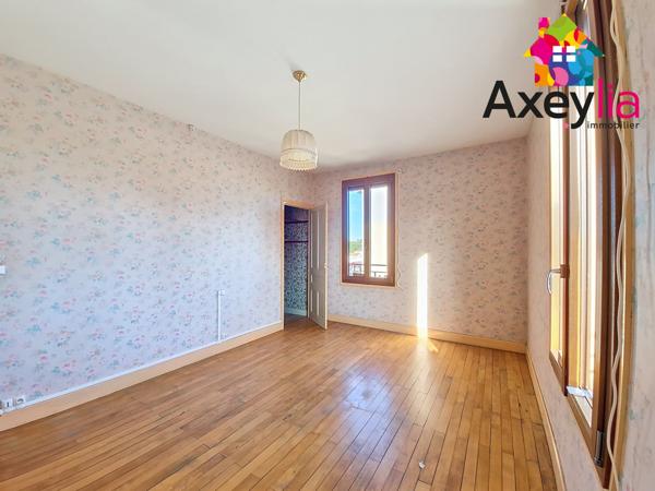 La Pacaudière (42310) A VENDRE - MAISON AVEC GARAGE ET ATELIER - LA PACAUDIERE