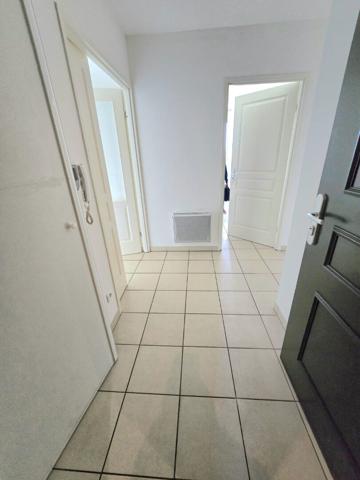 Toulouse 31100 Quartier des Pradettes , SANS FRAIS AGENCE T3 récent de 63.80m²  avec terrasse de 5.58m² parking en sous sol