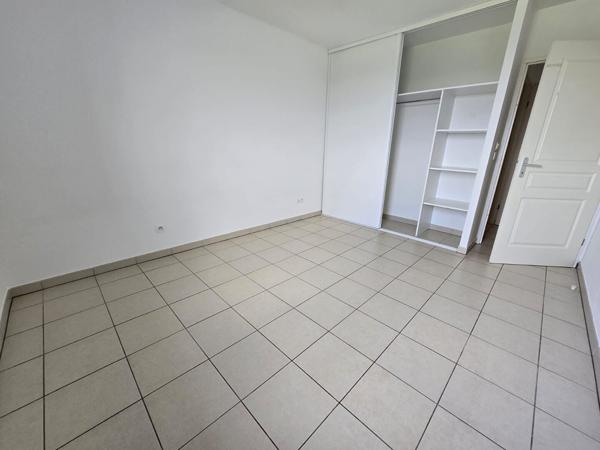 Toulouse 31100 Quartier des Pradettes , SANS FRAIS AGENCE T3 récent de 63.80m²  avec terrasse de 5.58m² parking en sous sol