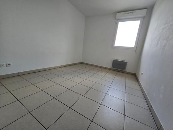 Toulouse 31100 Quartier des Pradettes , SANS FRAIS AGENCE T3 récent de 63.80m²  avec terrasse de 5.58m² parking en sous sol