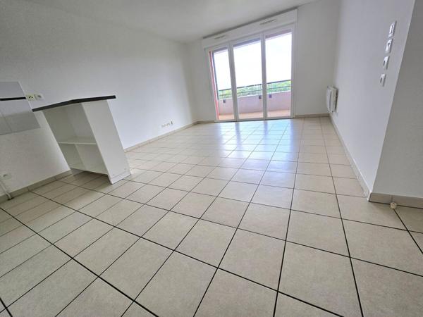 Toulouse 31100 Quartier des Pradettes , SANS FRAIS AGENCE T3 récent de 63.80m²  avec terrasse de 5.58m² parking en sous sol