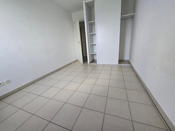 Toulouse 31100 Quartier des Pradettes , SANS FRAIS AGENCE T3 récent de 63.80m²  avec terrasse de 5.58m² parking en sous sol