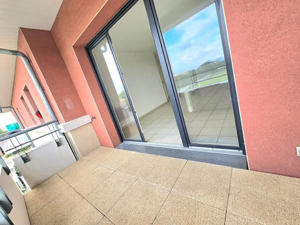 Toulouse 31100 Quartier des Pradettes , SANS FRAIS AGENCE T3 récent de 63.80m²  avec terrasse de 5.58m² parking en sous sol