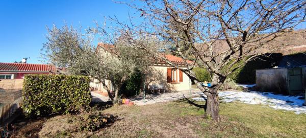 Maison 4 faces avec jardin et garage