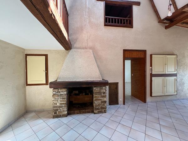 Appartement Avoudrey 6 pièces 133 m2 avec jardin !