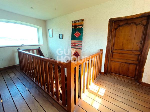 Maison Essertines En Donzy 10 pièce(s) 235 m2