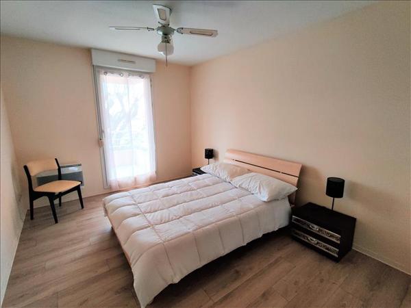 Appartement à louer 806 € CC St-Jean 3 p 72 m² DPE C