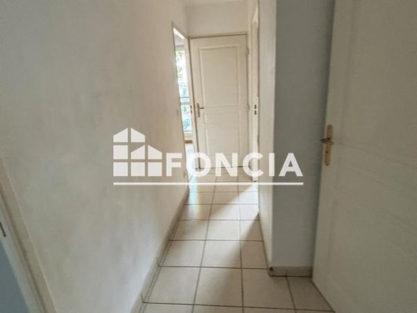 Location Appartement 4 pièces 82 m² - 25 RUE DE LA TABLE DE PIERRE Francheville 69340