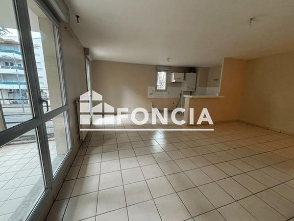 Location Appartement 4 pièces 82 m² - 25 RUE DE LA TABLE DE PIERRE Francheville 69340