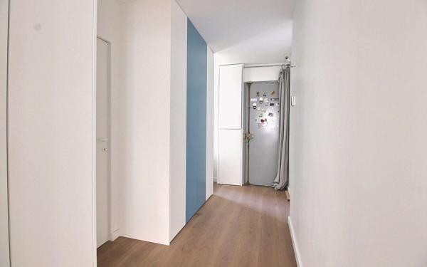 Appartement à vendre    4 pièces • 75,05 m2 Paris 6