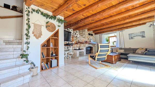 Maison Vernassal 5 pièces 111 m2 + garage sur terrain 2378 m2
