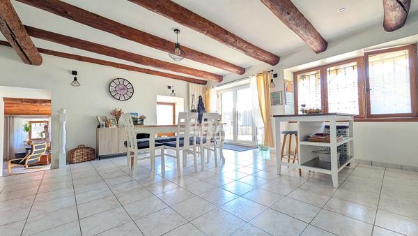 Maison Vernassal 5 pièces 111 m2 + garage sur terrain 2378 m2