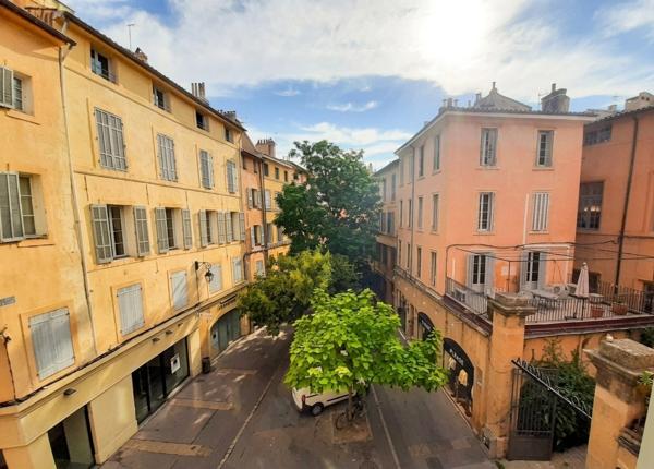 Appartement 3 pièces 84 m² – Aix-en-Provence, centre historique