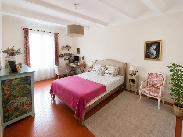 Appartement 3 pièces 84 m² – Aix-en-Provence, centre historique