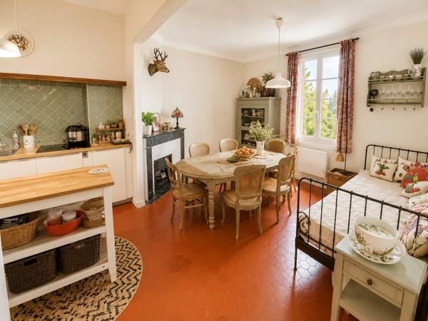 Appartement 3 pièces 84 m² – Aix-en-Provence, centre historique