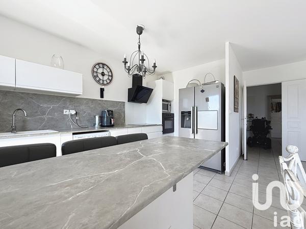 Appartement à vendre 4 pièces 82 m² Marseille 14