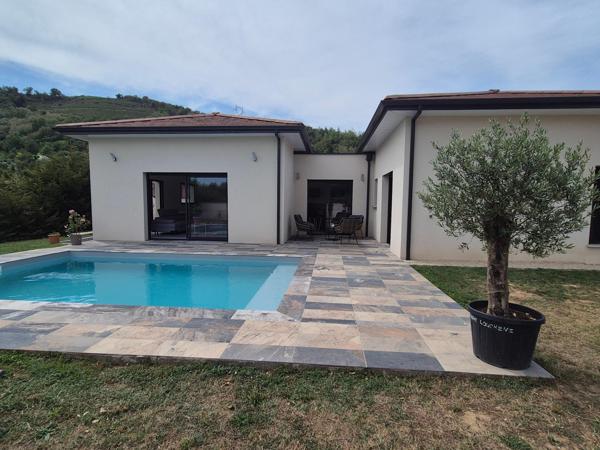 Maison plain pied 5 pièces 150m2