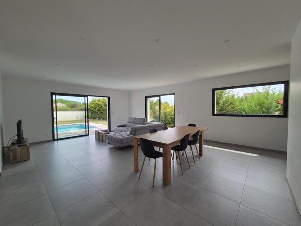 Maison plain pied 5 pièces 150m2