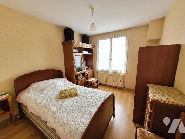 Pavillon sur sous/sol et dépendances