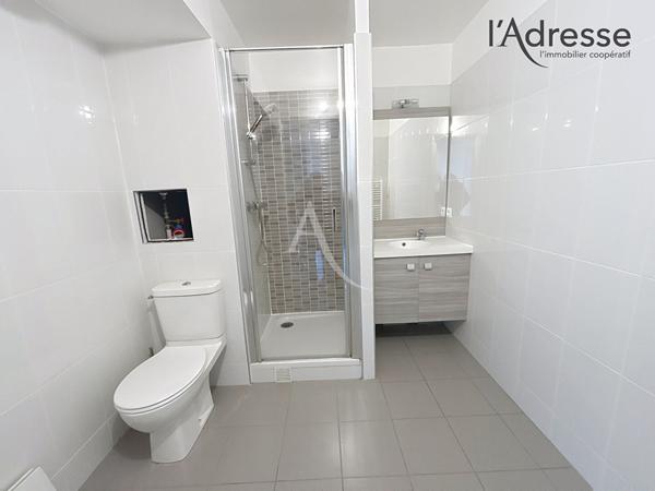 Studio de 27.31 m² avec balcon - Suresnes - Résidence récente