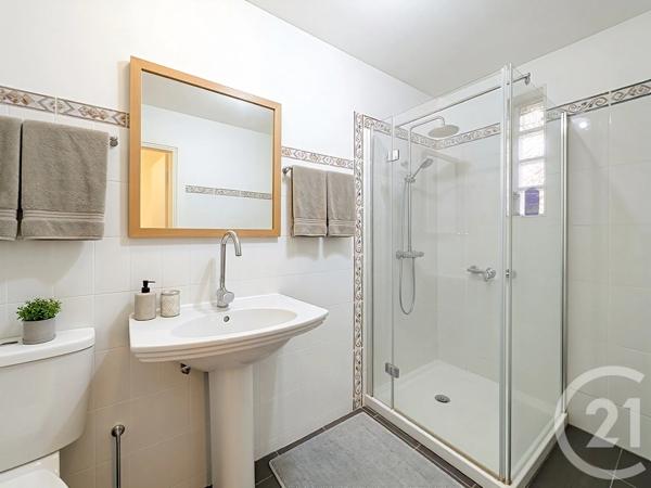 Maison à vendre  4 pièces - 81,87 m 2   ST MAUR DES FOSSES  - 94