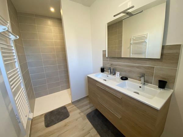 Villa neuve de plain-pied à Viriat, 97 m² + garage sur terrain de 515 m²