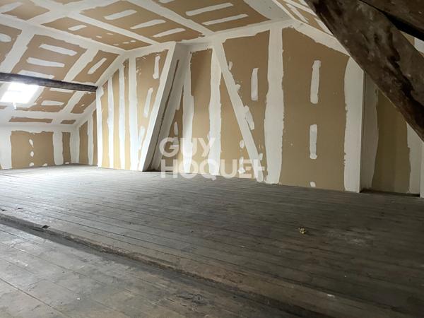 Location immeuble de Bureaux St Just en Chaussée.