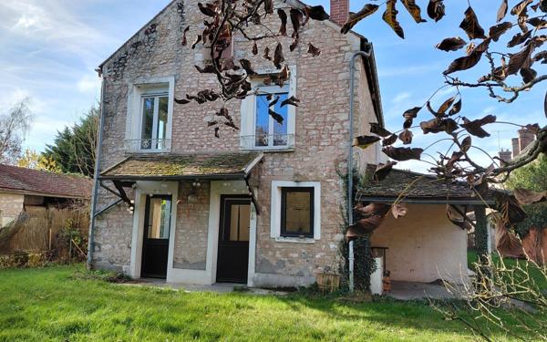 Maison à vendre    6 pièces •  Souppes-sur-Loing