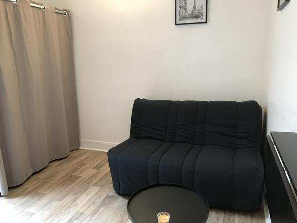 Appartement à vendre |  Paris 18 |  1 pièce | 18 m²