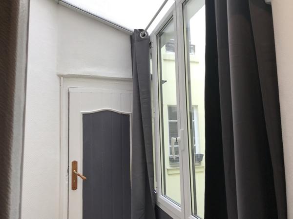 Appartement à vendre |  Paris 18 |  1 pièce | 18 m²