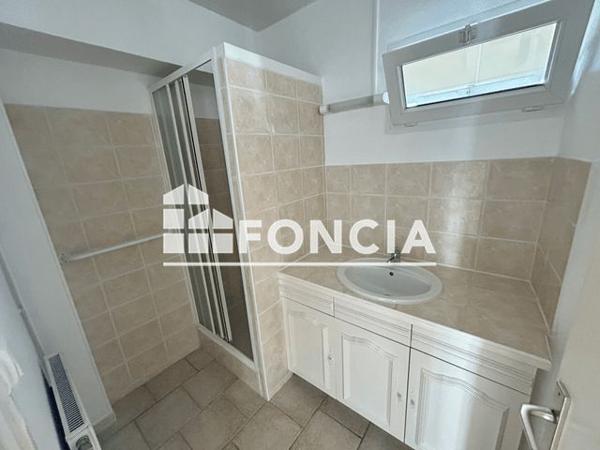 Location Appartement 3 pièces 68.63 m² - 30 RUE CHATEAU GAILLARD Rochefort 17300