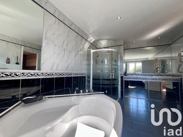 Maison à vendre 7 pièces 196 m² Tarbes