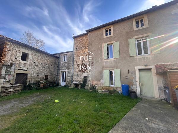 79260 LA CRECHE Maison La Creche - 180 m2