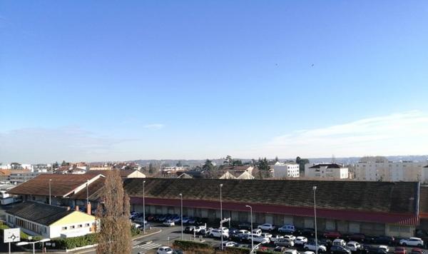 T2 DANS RESIDENCE LES TERRES DOREES