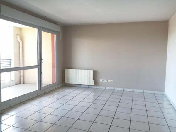 T2 DANS RESIDENCE LES TERRES DOREES