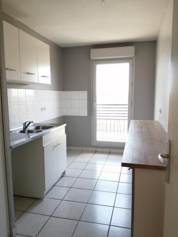 T2 DANS RESIDENCE LES TERRES DOREES