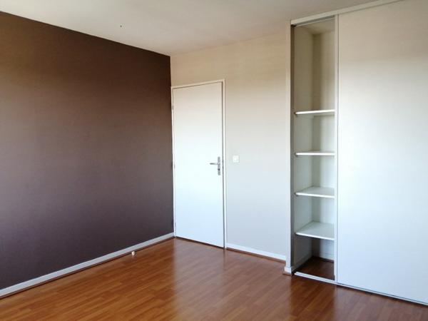 T2 DANS RESIDENCE LES TERRES DOREES